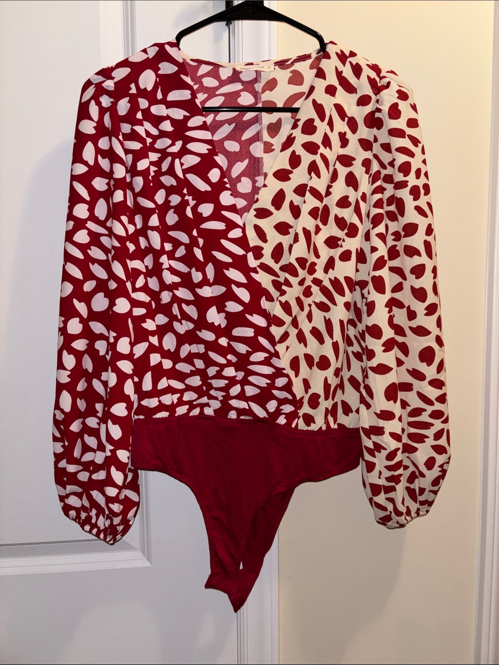 Red & Cream Heart-Print Long-Sleeve Bodysuit